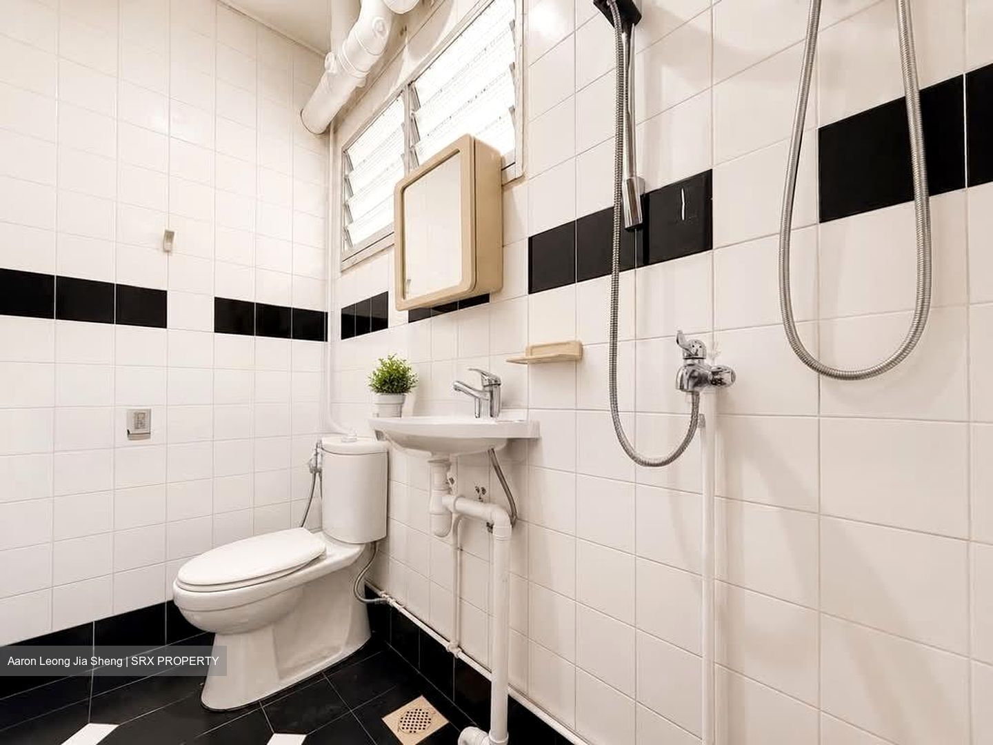 Blk 185 Pasir Ris Street 11 (Pasir Ris), HDB 5 Rooms #588203561